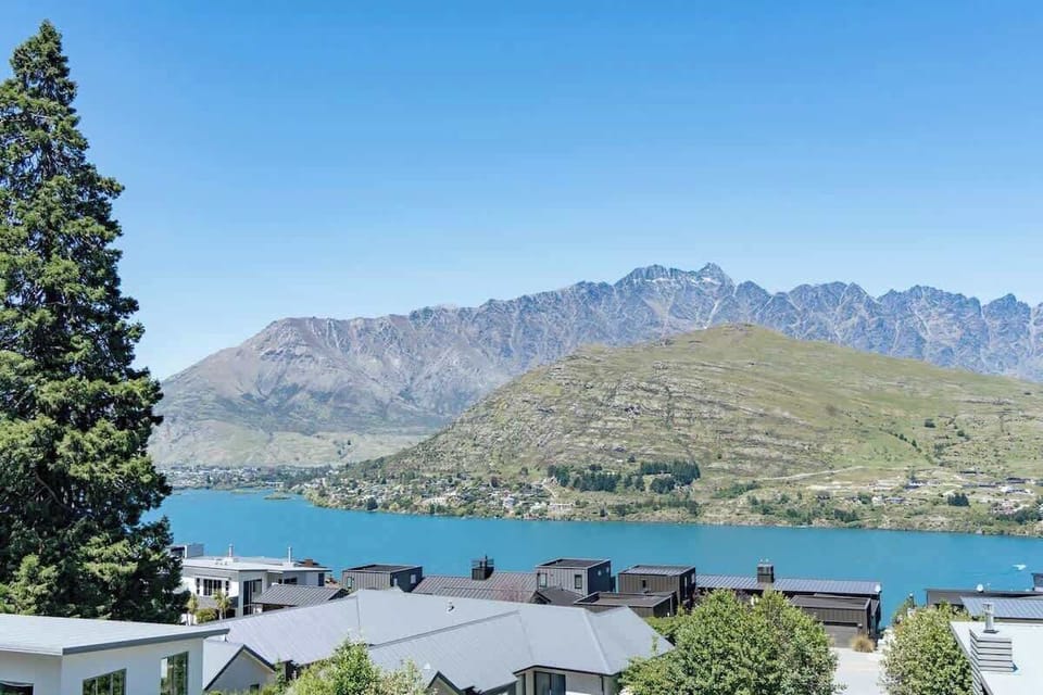 Fantastic views of the Remarkables Mountains and Lake Wakatipu from the deck, the living room, the dining room, kitchen and master bedroom.