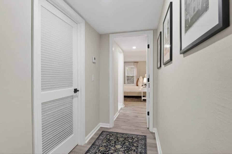 Hallway to King Bedroom & Laundry