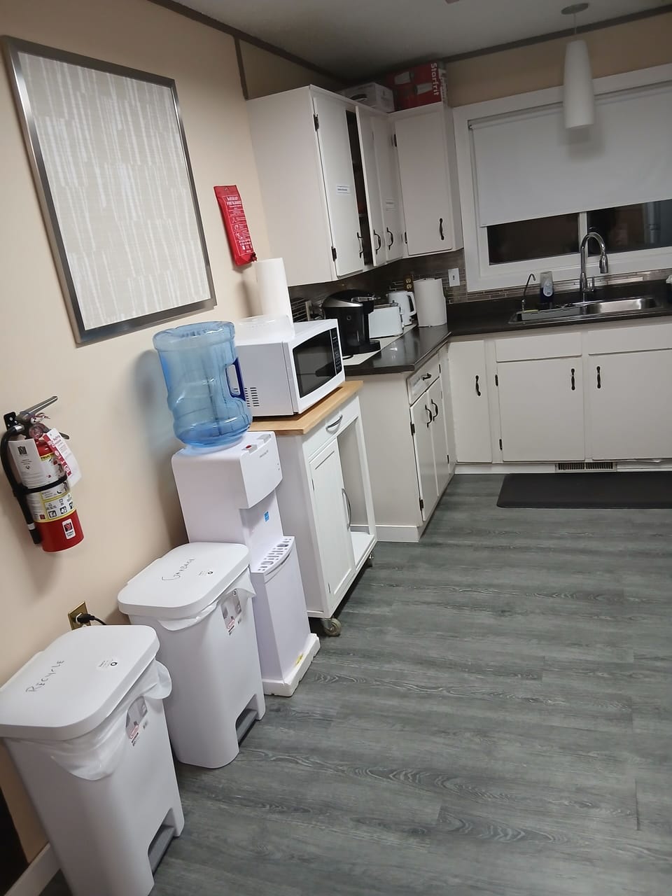 full size kitchen 