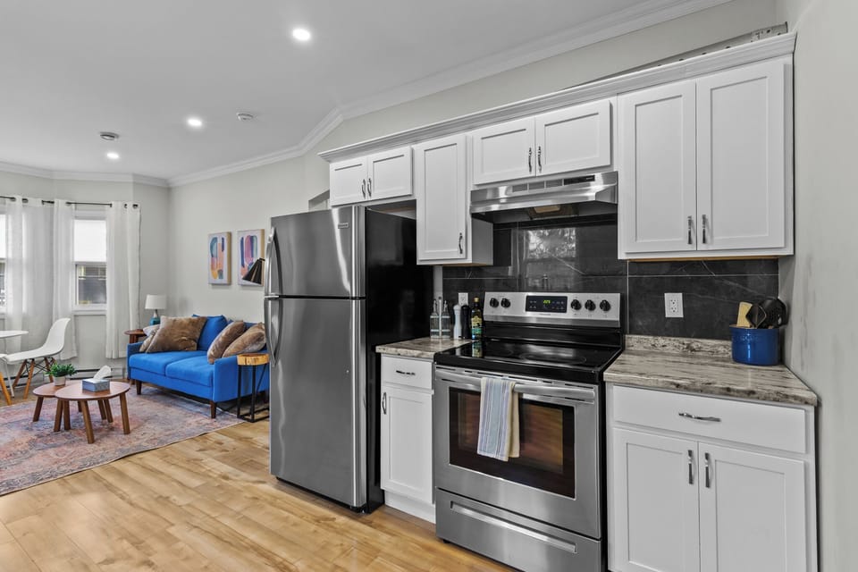 Fully equipped for easy cooking and relaxed mornings