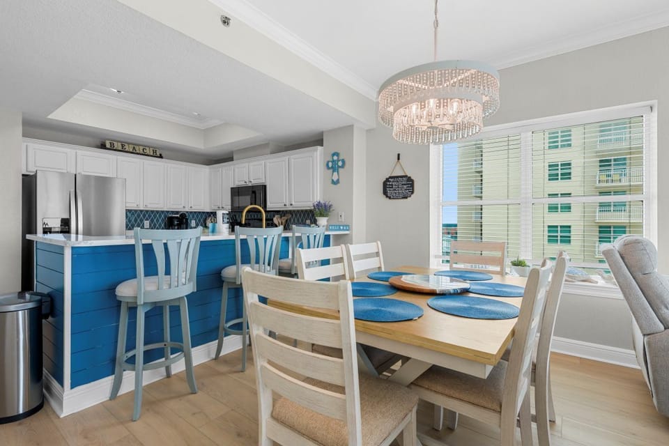 Crystal Shores West 501 Dining Table Seats 6