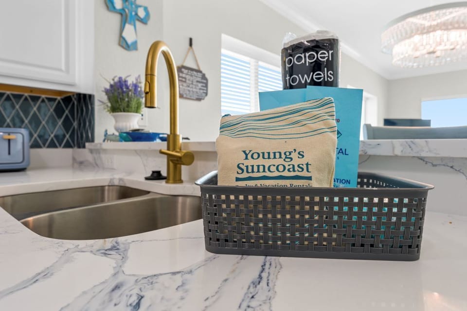 Crystal Shores West 501 Kitchen Amenity Package
