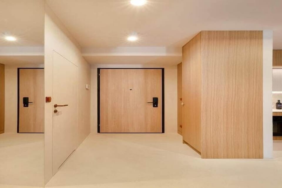 Entrance / Reception
