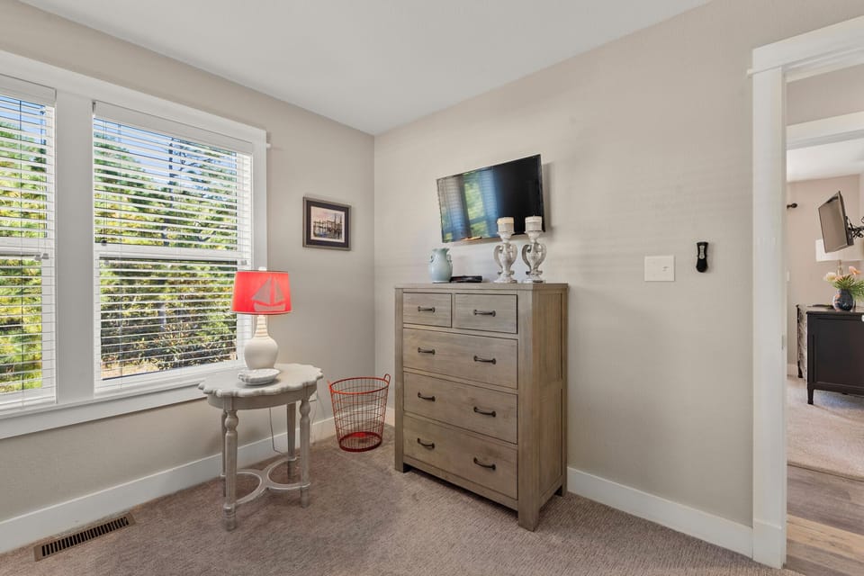 SCB04: Sound Legacy | Mid Level Bedroom 2