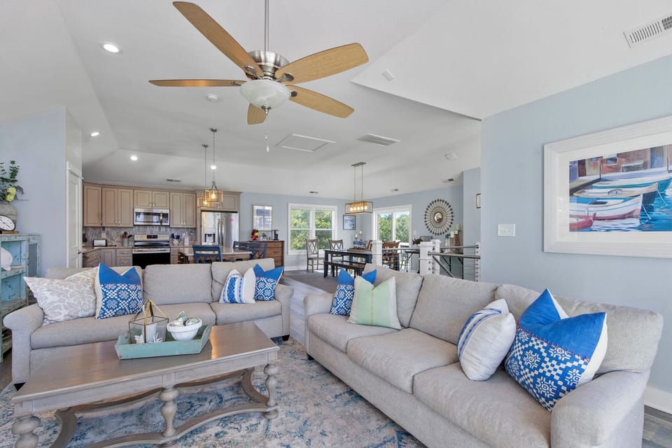 SCB04: Sound Legacy | Top Level Living Area