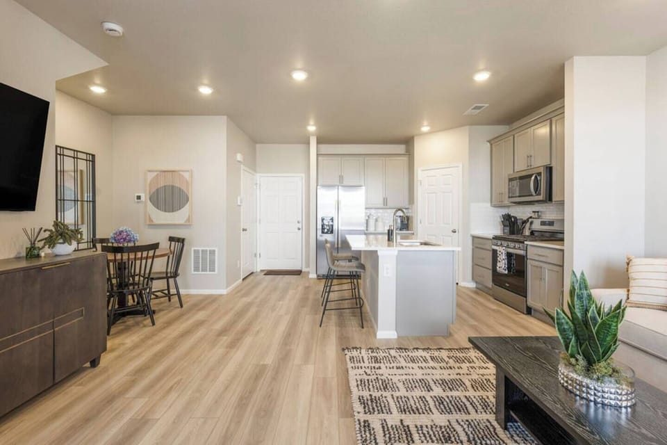 Living room/ Dining room