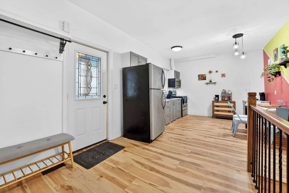 Entry way + Living room + Kitchen 