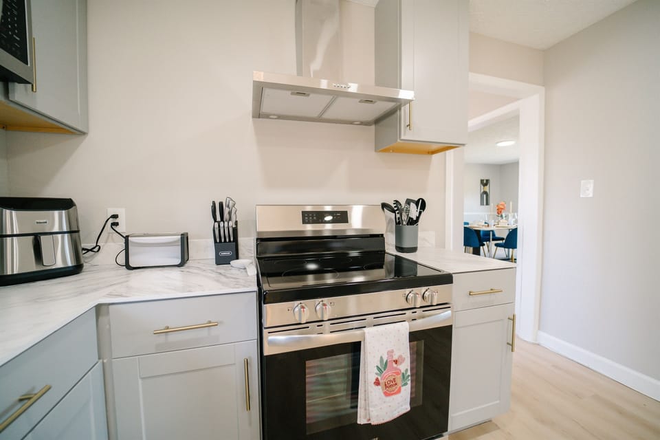Full Kitchen