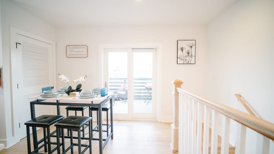 Breakfast table on the Third Floor