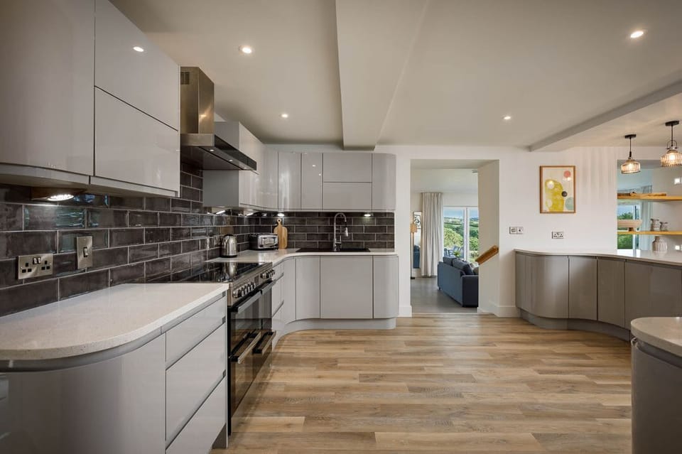 Whalesborough Cottage Spa
