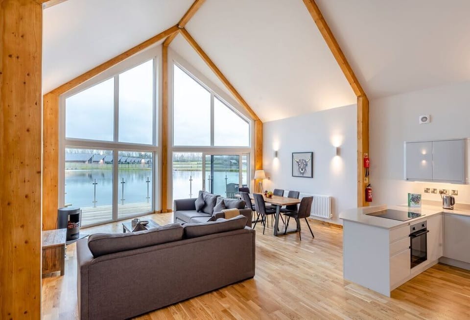 Tranquillity 3 (Pet)