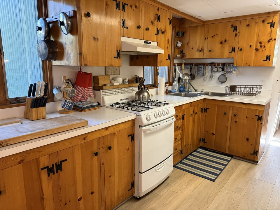 Full Kitchen