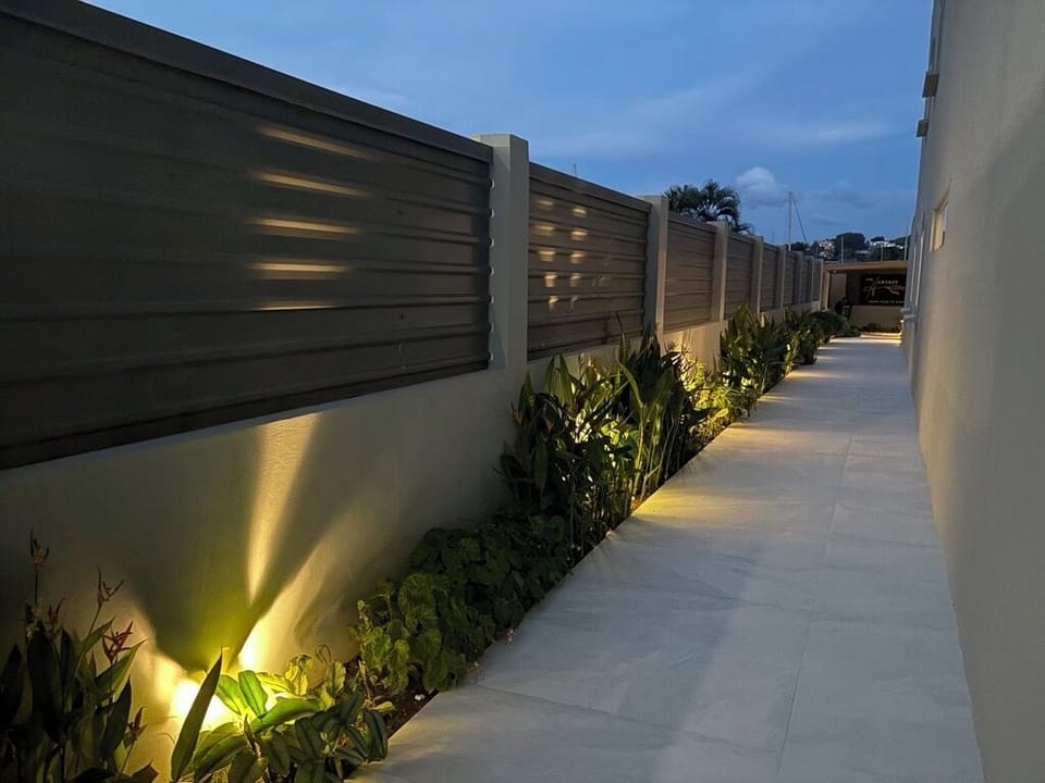 Pathway to The Harvest Restaurant and Pool Deck area.
