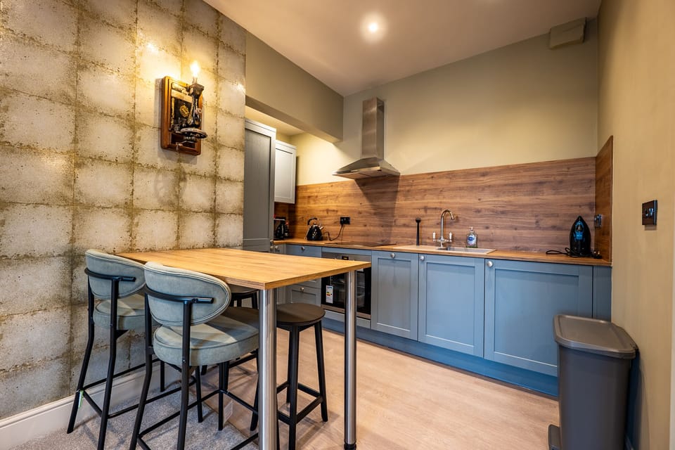 #4 Kitchen
