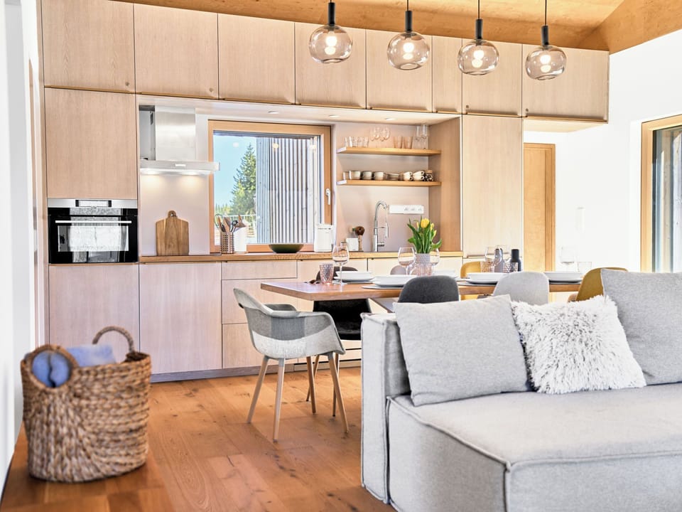 Kitchen / Dining Room