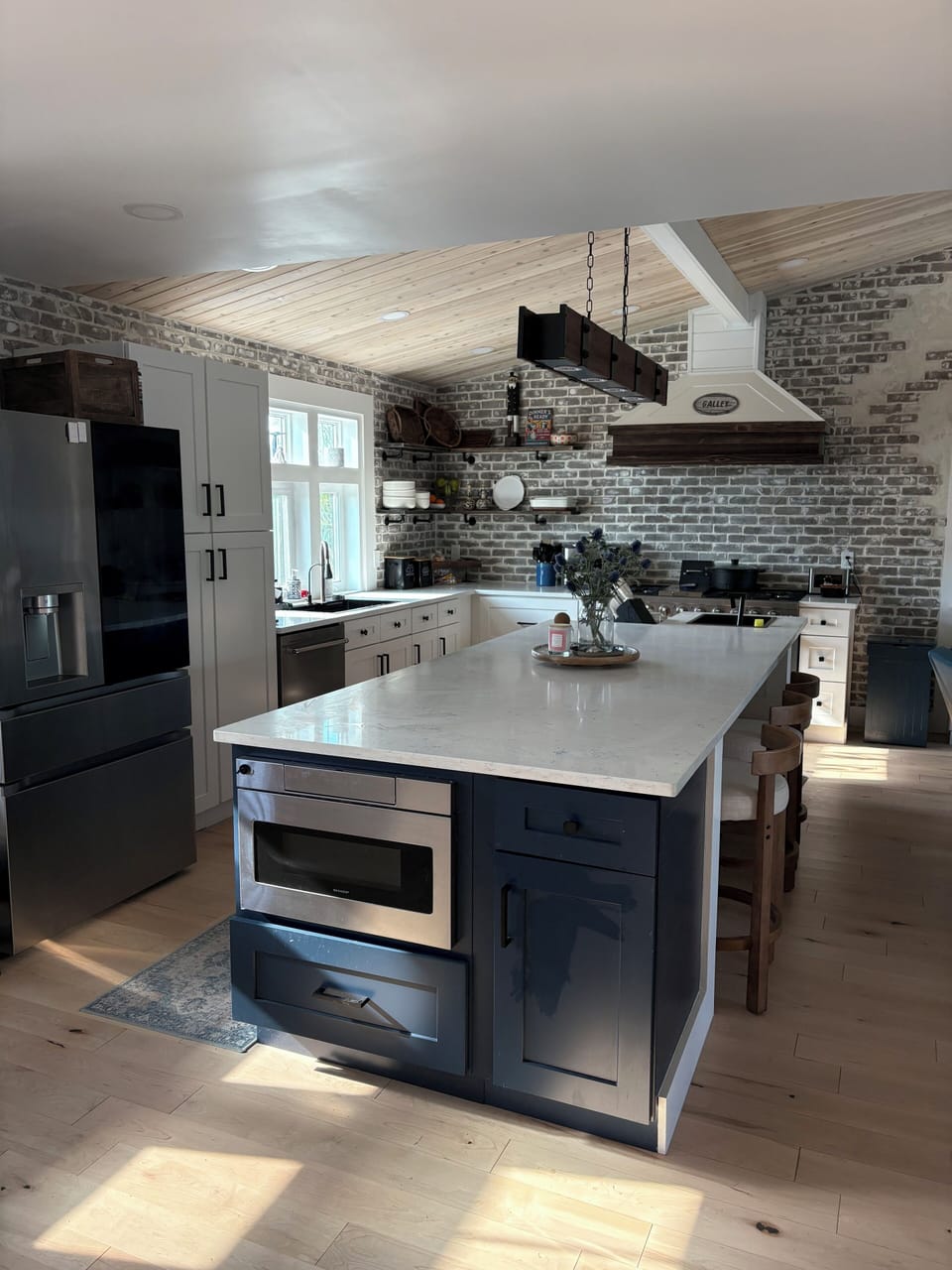 Fully stocked kitchen.