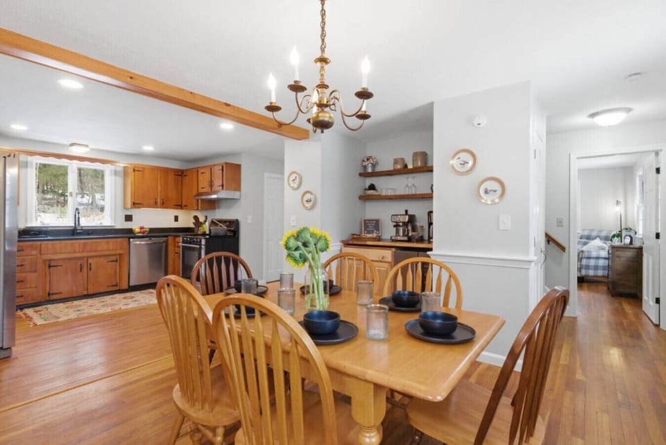 Spacious dining area with open flow into the kitchen