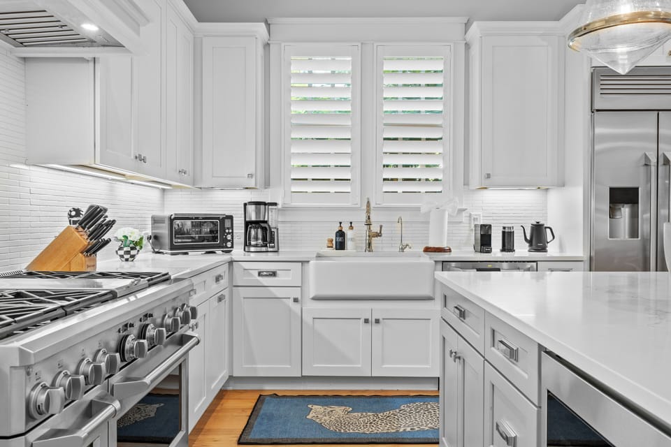 Family recipes and spontaneous dinners is happening naturally in this space.