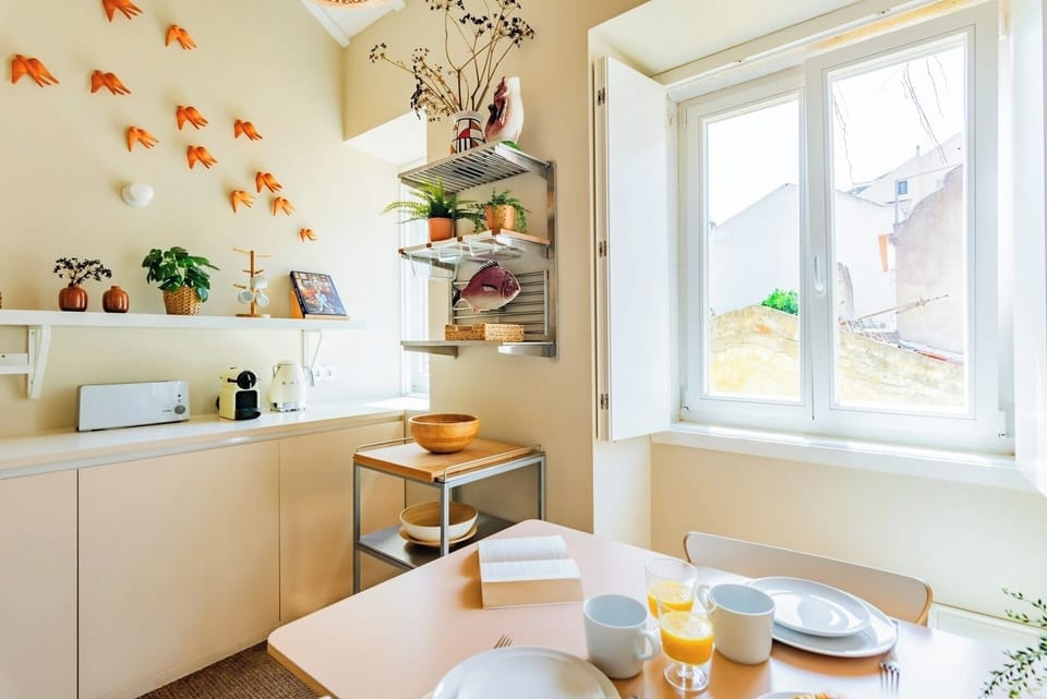 Equipped Kitchen with dining table.