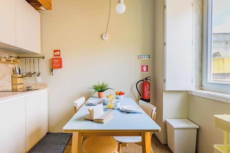Equipped kitchen with Dining area