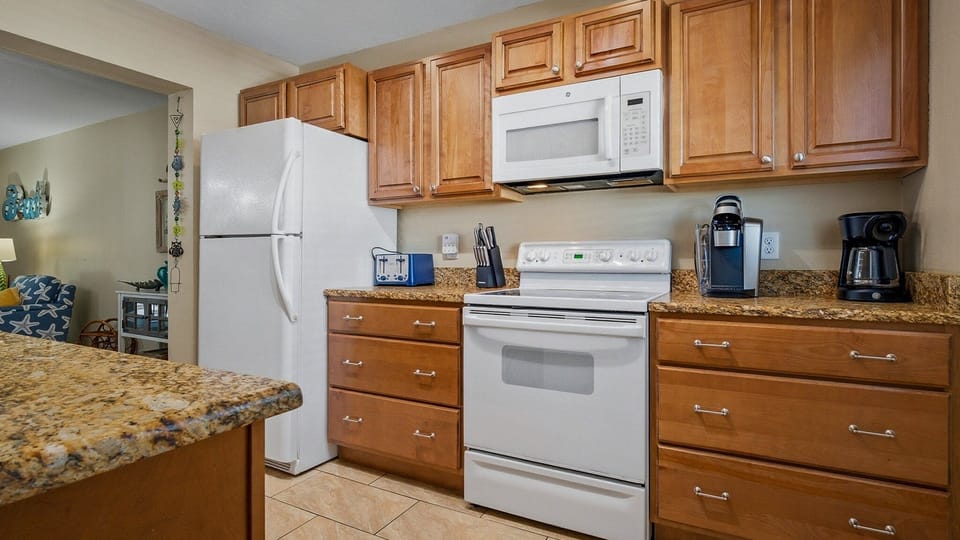Jeff and Gina Properties - Seashell 20 (SSH20) - Indian Shores - 2 Bedroom - 2 1/2 Bathroom - Waterfront - Outside Pool