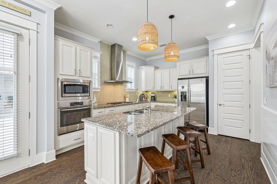 Fully equipped kitchen