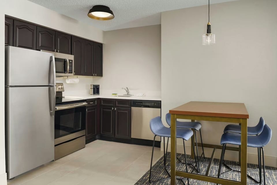 Enjoy extra counter space for snacks, prep, and takeout nights.