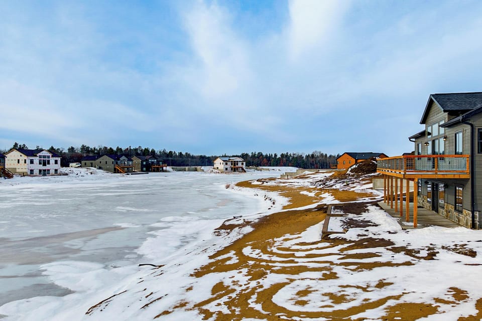 New Lisbon Vacation Rental | 5BR | 3BA | 2,800 Sq Ft | 4 Steps to Enter