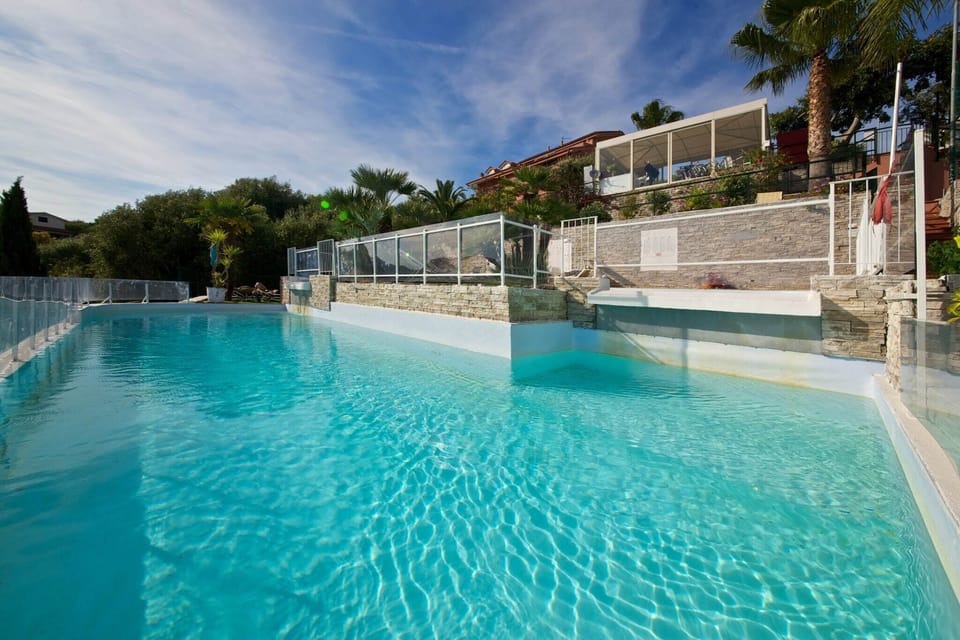 Holiday Home Swimming Pool
