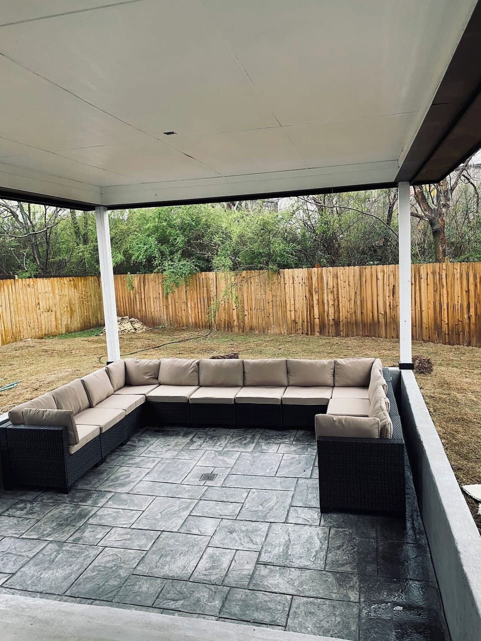 Come relax and enjoy the natural surroundings in the sunken lounge area with modern plush seating