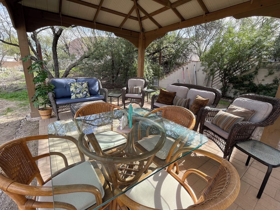 gazebo
