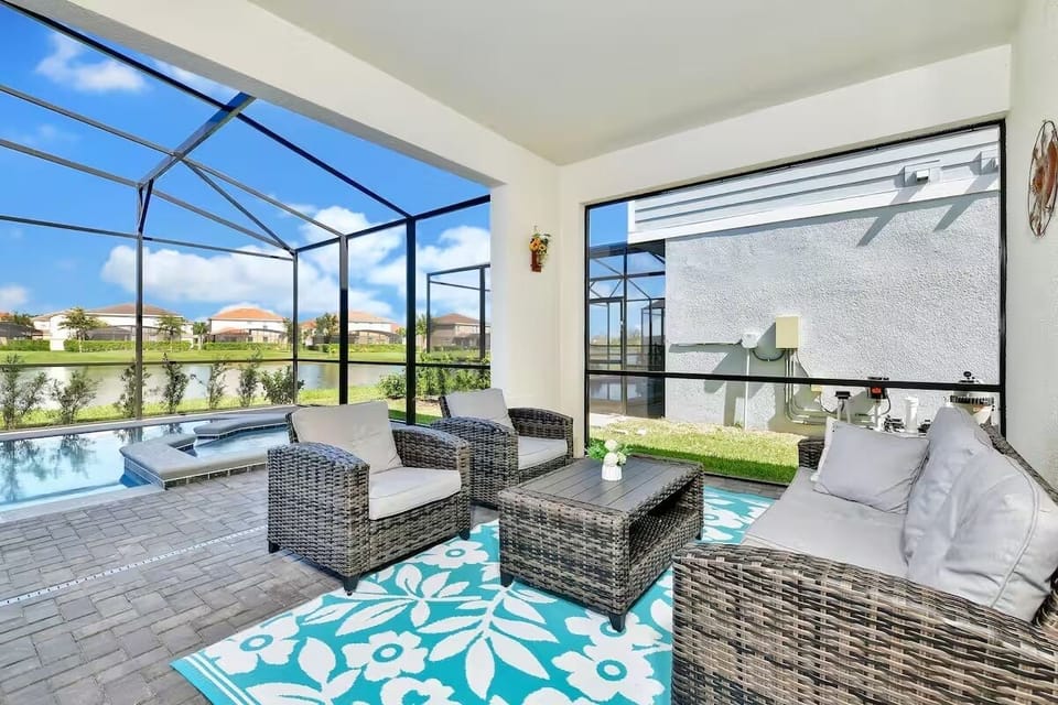 Resort and clean fee - Per guest: $25-$50
• Per stay: $300-$500