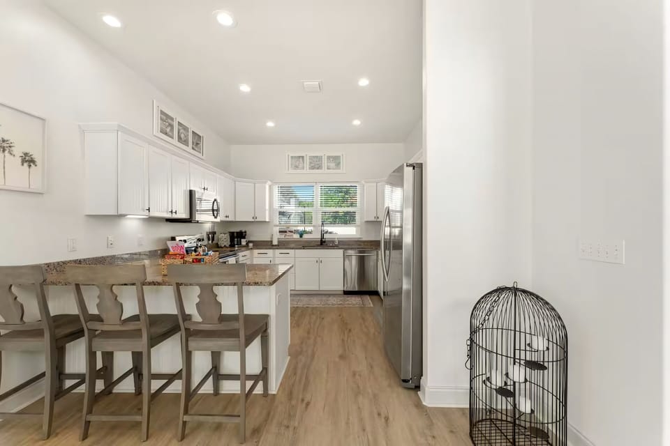 A composed, light-filled kitchen with timeless appeal.