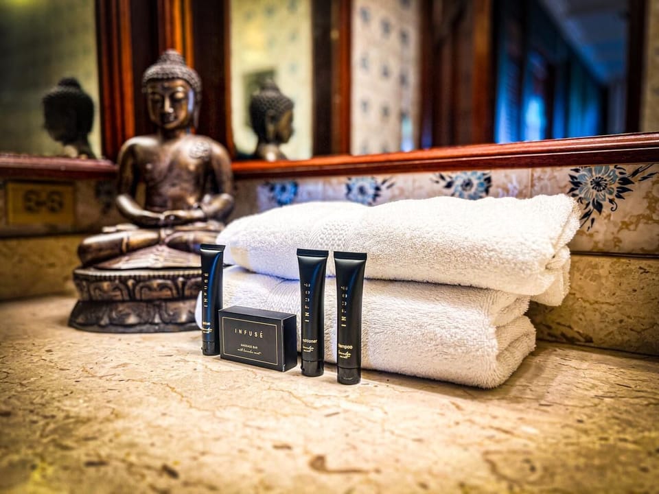 Bathroom amenities