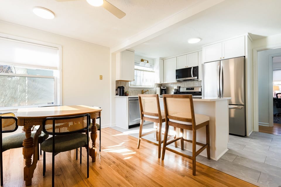 Dining Room/ Kitchen