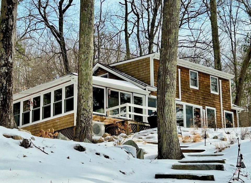 Sweetwater is 3 mins to Butternut