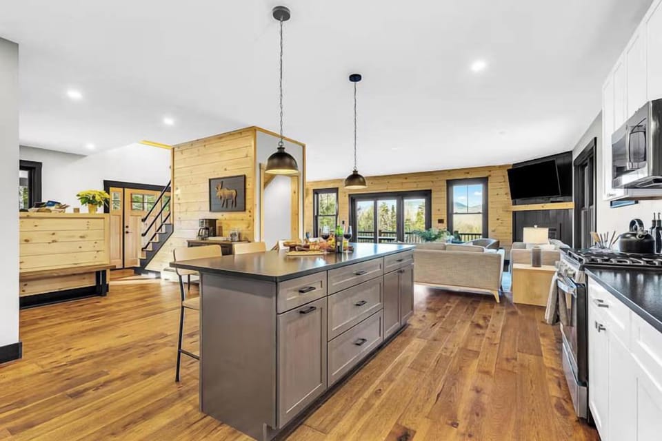 Skyline Lodge (2459)