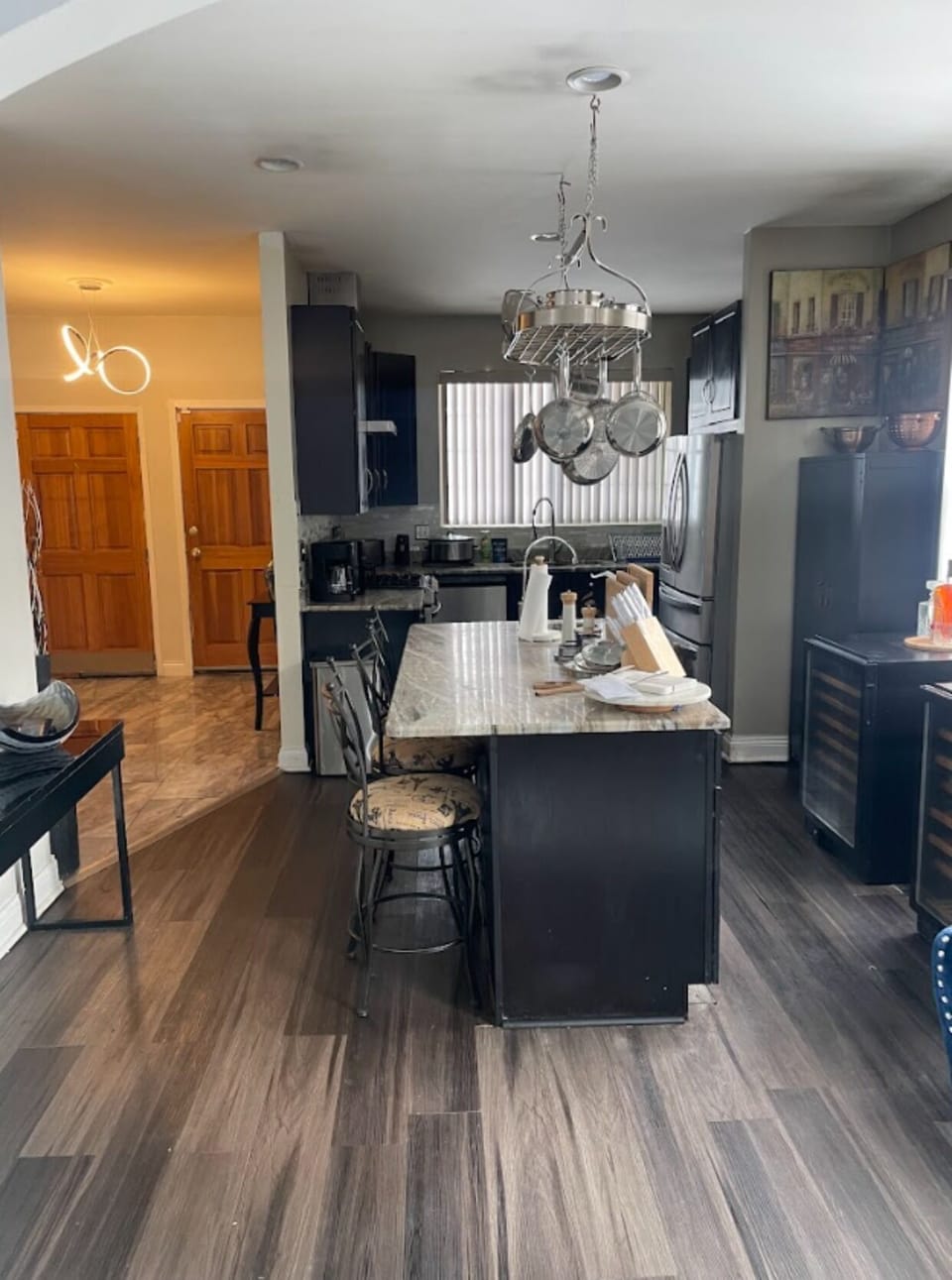 A space to mix, mingle, and make every meal special