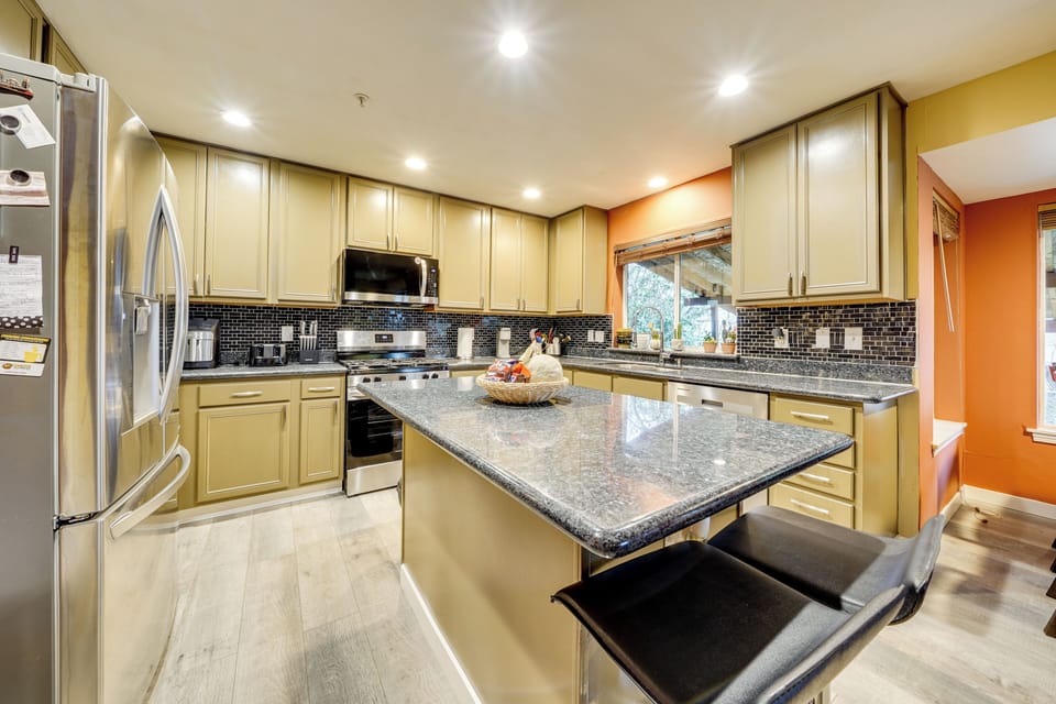 Kitchen | 1st Floor