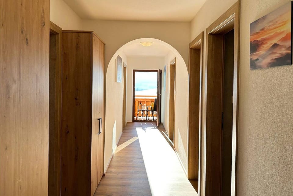 Entrance / Reception
