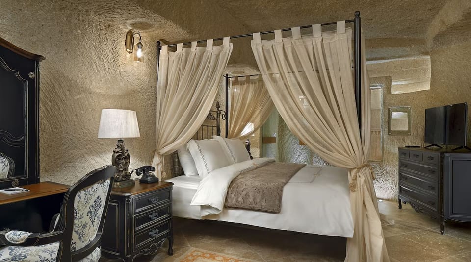 Unit with Double size bed