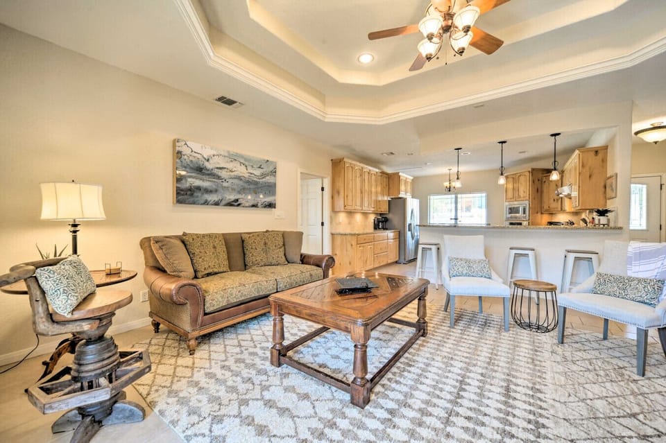 Living Room | Seating Layout | Coffee Table Arrangement