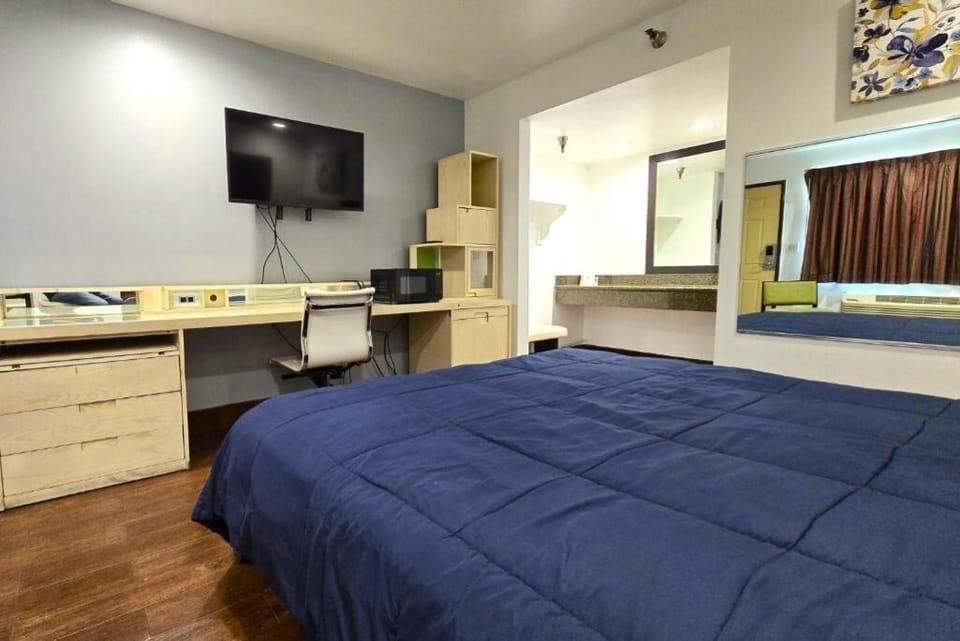 Bedroom. Interior and views may vary based on location and availability.