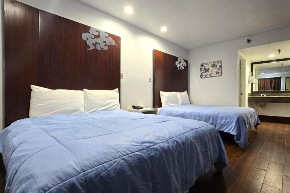 Bedroom. Interior and views may vary based on location and availability.