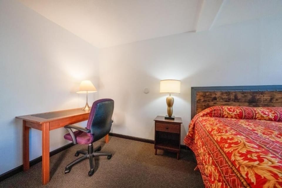 Bedroom. Interior and views may vary based on location and availability.