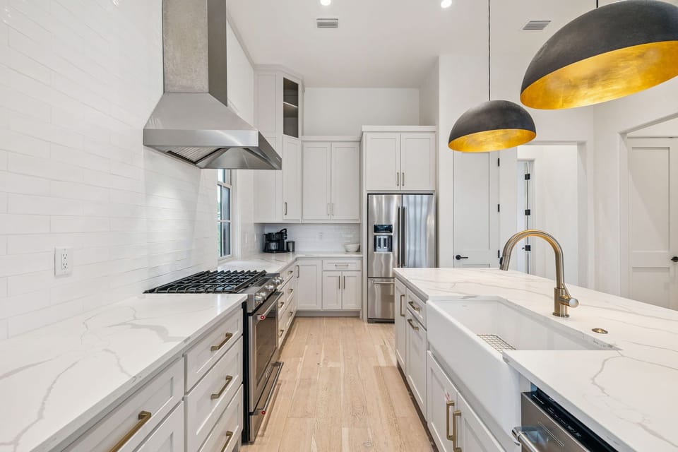 Spacious & Fully Equipped with Stainless Steel Appliances