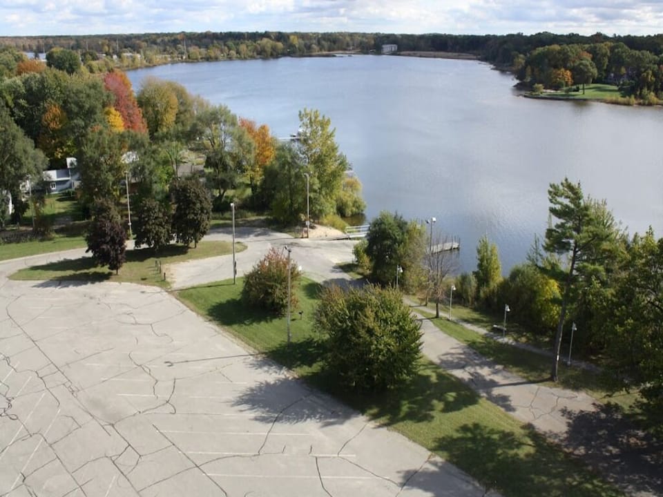 Mona Lake - 1.8 miles from the property