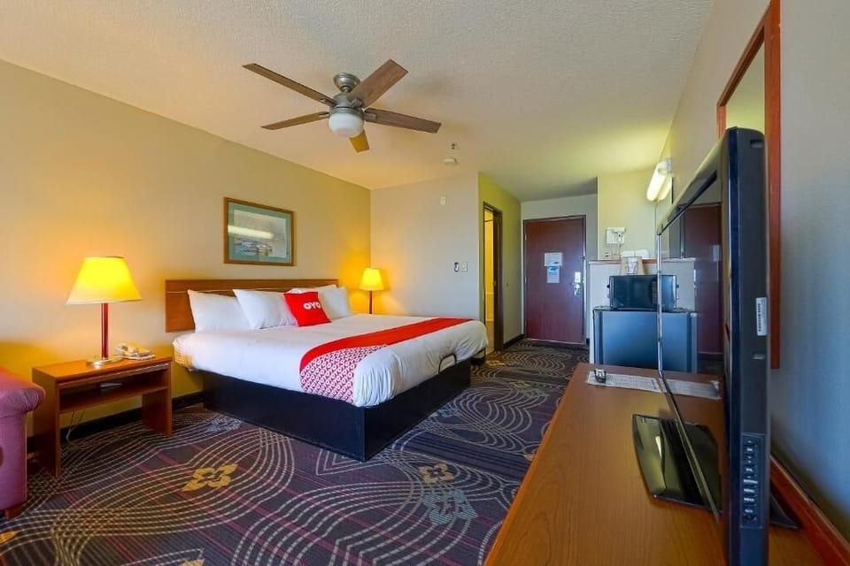 Bedroom. Interior and views may vary based on location and availability.