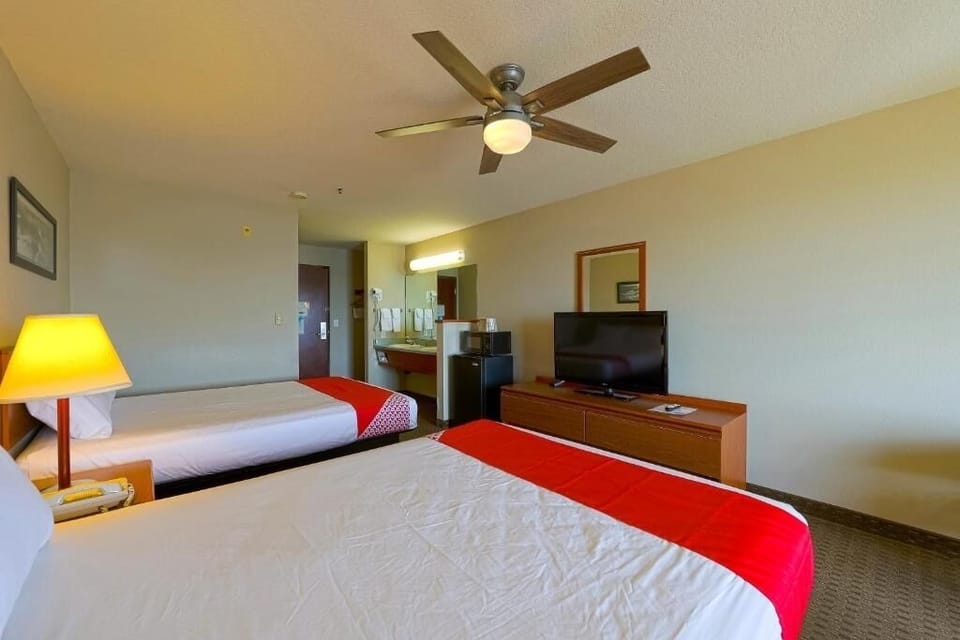 Bedroom. Interior and views may vary based on location and availability.