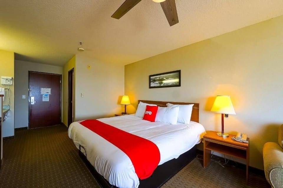 Bedroom. Interior and views may vary based on location and availability.